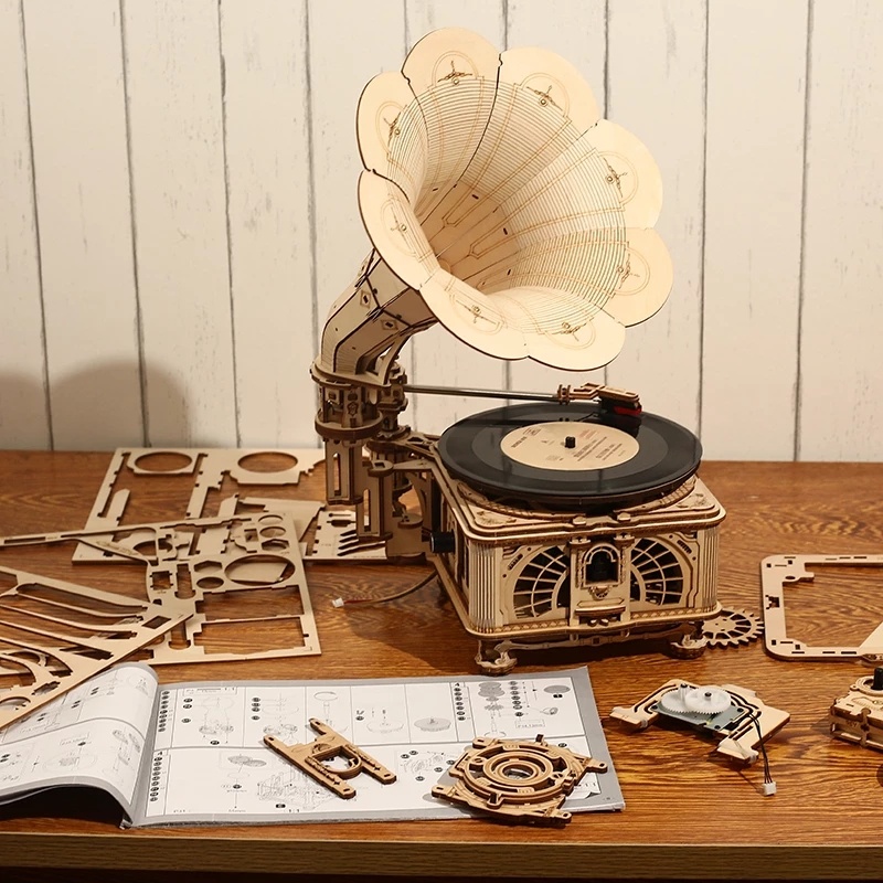 Robotime ROKR DIY Hand Crank Classic Gramophone Wooden Puzzle Model Building Kits Assembly Toy Gift For Children LKB01 - Image 4